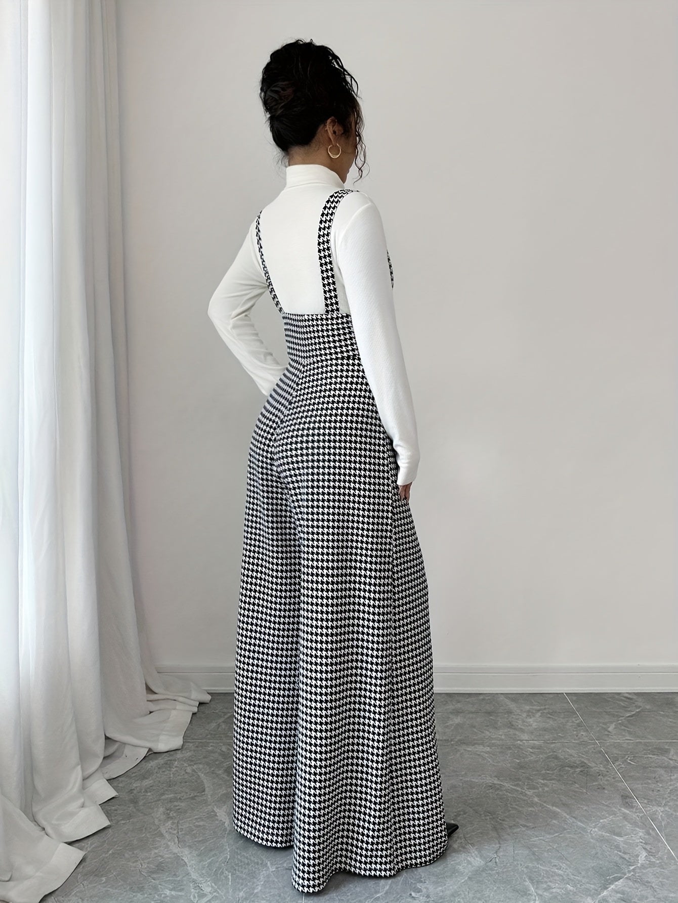 Women's Printed Strap Straight-Leg Jumpsuit