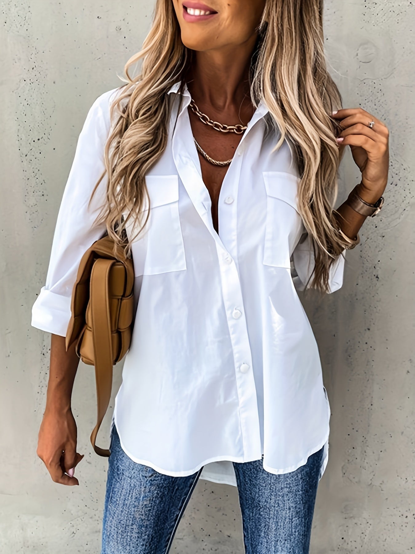 Effortless Utility Pocket Blouse for Women with Collar Long Sleeve Relaxed Curved Hem Style