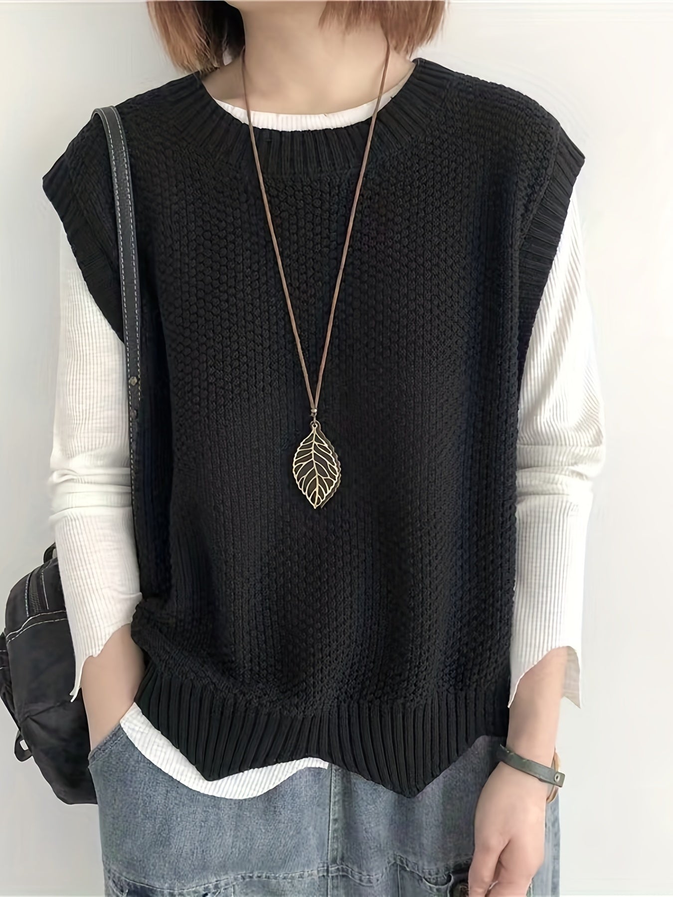 Comfortable Chunky Knit Sweater Vest for Women with Crew Neck Sleeveless Relaxed Oversized Style