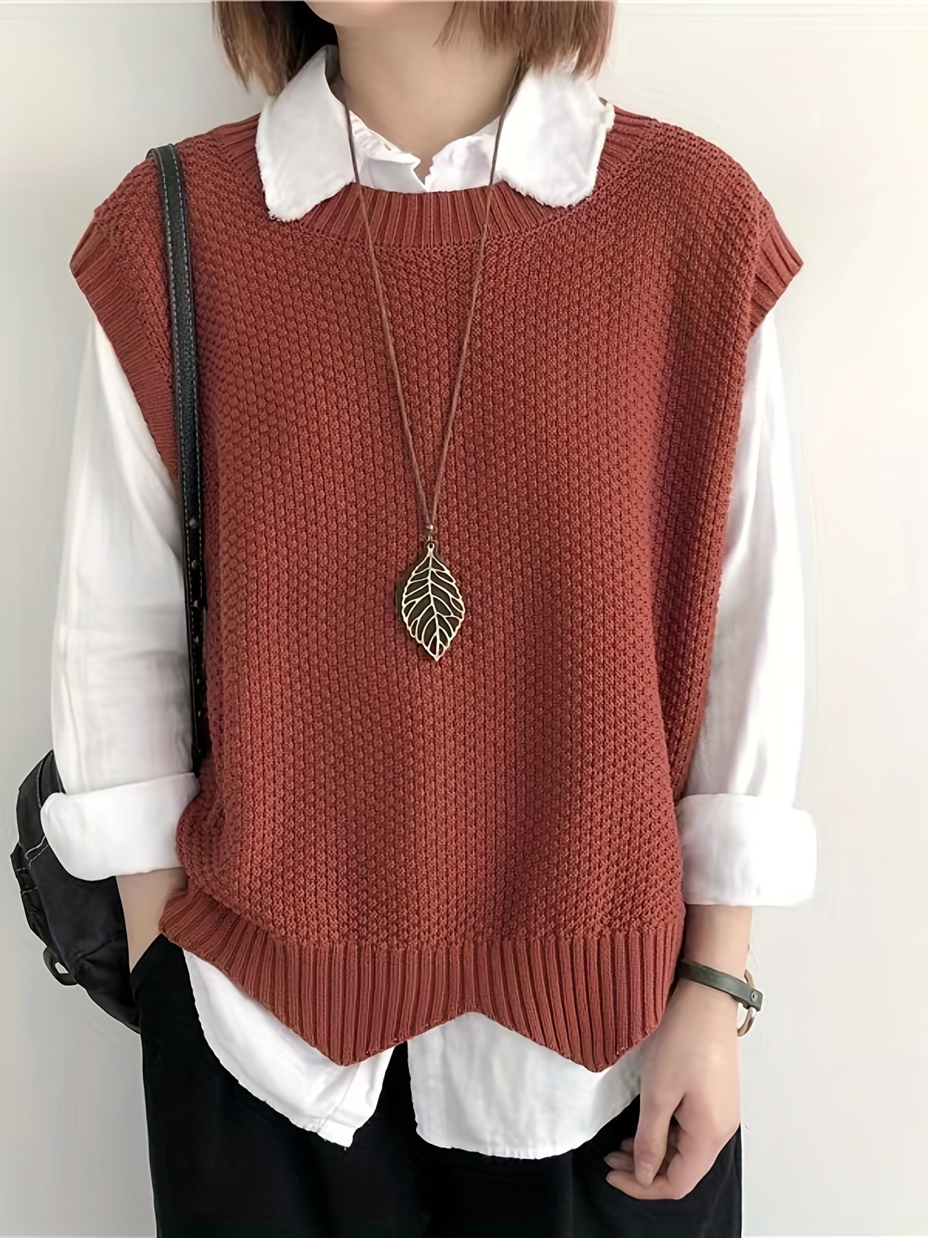 Comfortable Chunky Knit Sweater Vest for Women with Crew Neck Sleeveless Relaxed Oversized Style