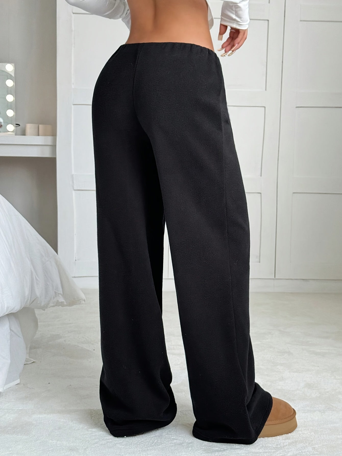 Autumn/Winter Limited Edition Women's Fashion Small Sweatshirt with Warm Fabric Long Pants