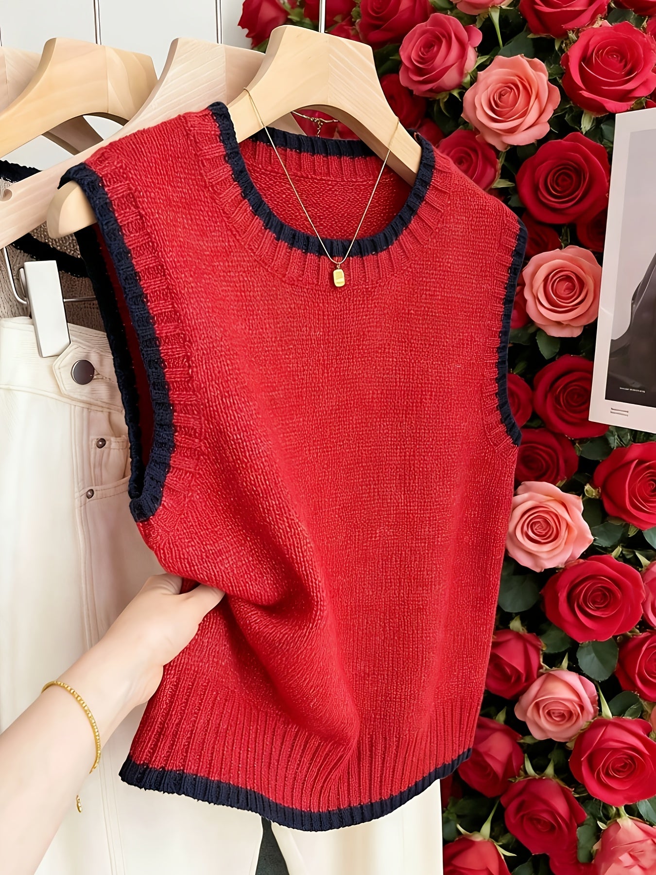 Comfortable Contrast Trim Sweater Vest for Women with Crew Neck Sleeveless Ribbed Hem Oversized Knit Style