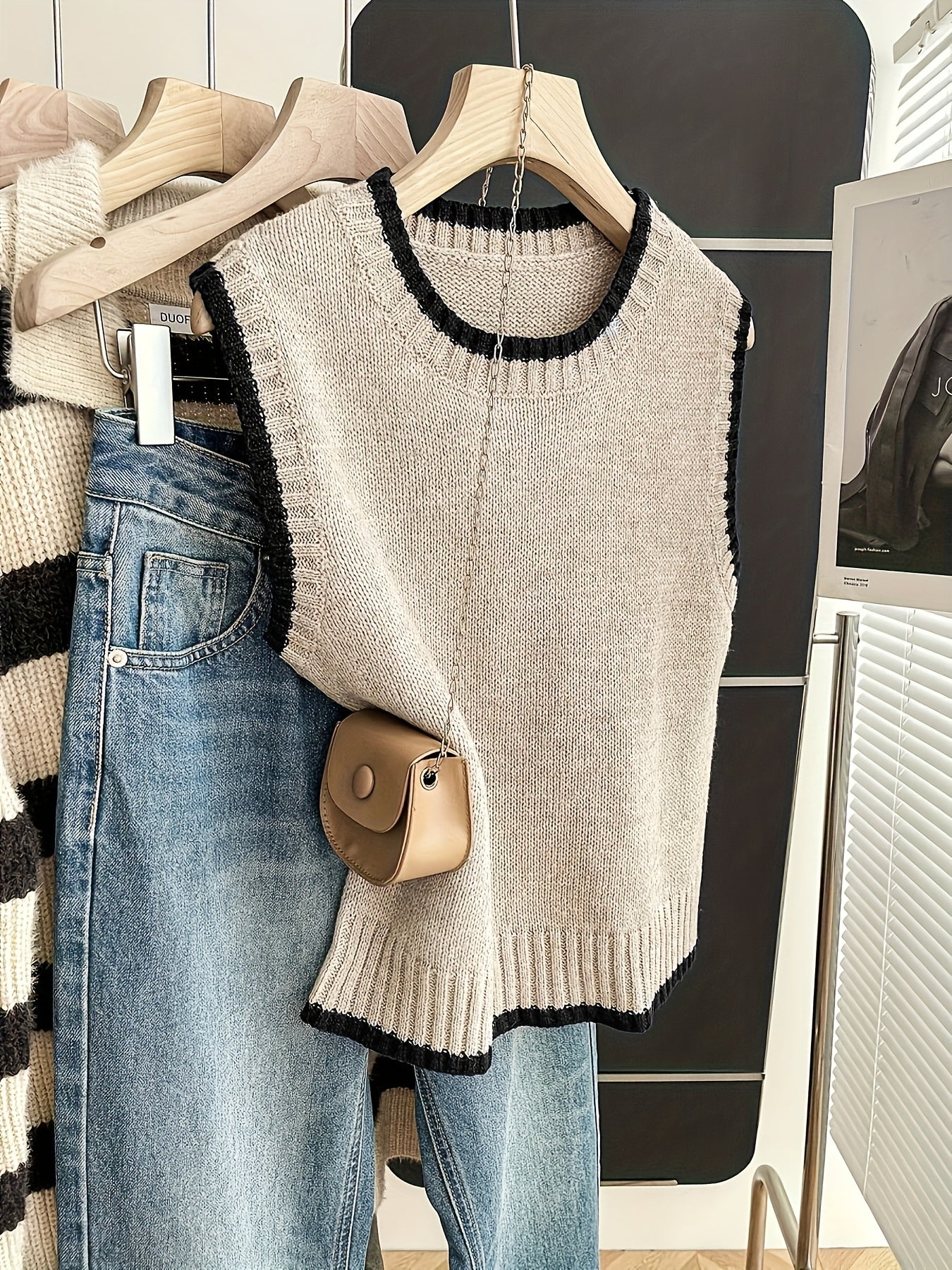 Comfortable Contrast Trim Sweater Vest for Women with Crew Neck Sleeveless Ribbed Hem Oversized Knit Style