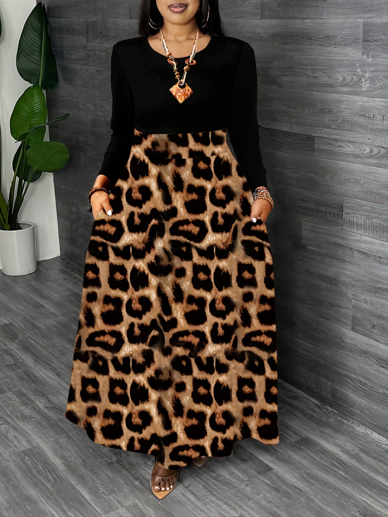 Plus Size, Fashionable Floral Embellished Round Neck Long Sleeve Color-Block Elegant Maxi Dress