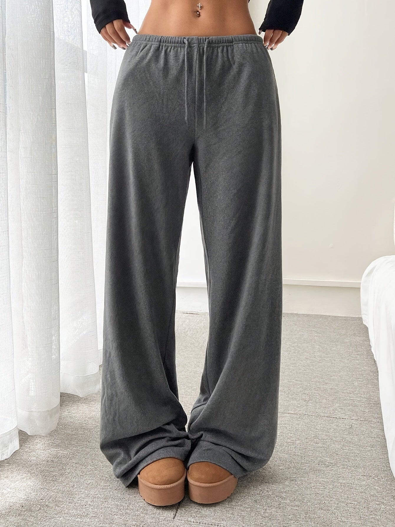 Autumn/Winter Limited Edition Women's Fashion Small Sweatshirt with Warm Fabric Long Pants