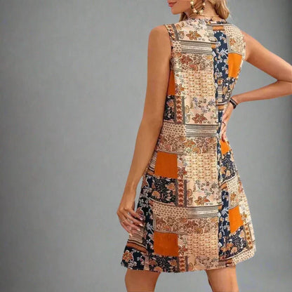 Effortless Patchwork Floral Mini Dress for Women with Scoop Neck Sleeveless Pleated A Line Boho Style