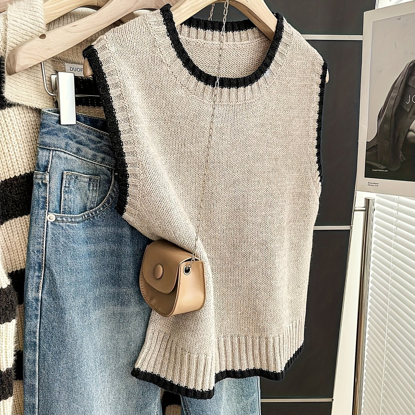 Comfortable Contrast Trim Sweater Vest for Women with Crew Neck Sleeveless Ribbed Hem Oversized Knit Style