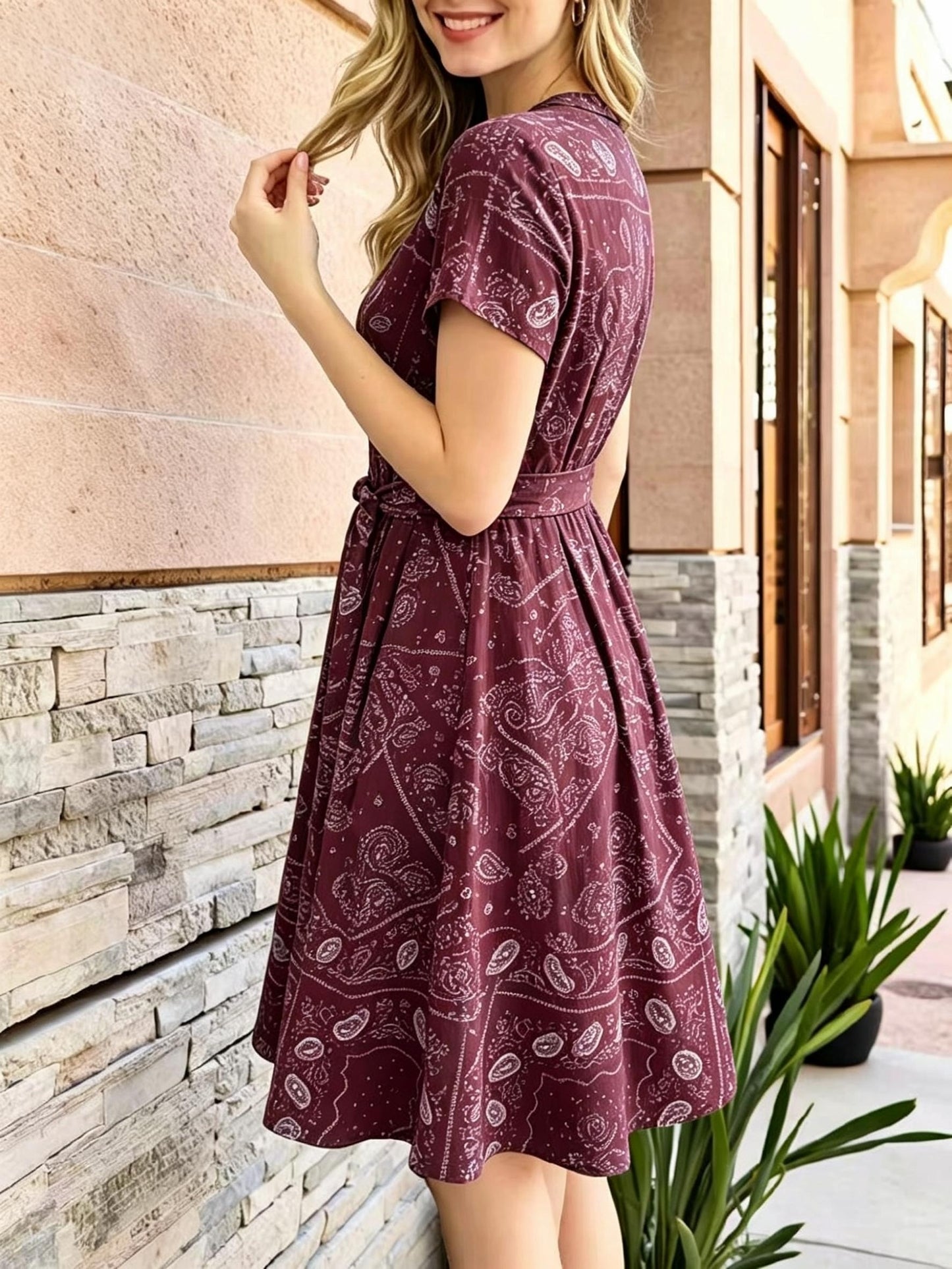 Women's Vintage Blue Print Midi Dress, V-Neck Button Shirt Dress with Pockets & Belt, Casual Commute Vacation Wear for Ladies