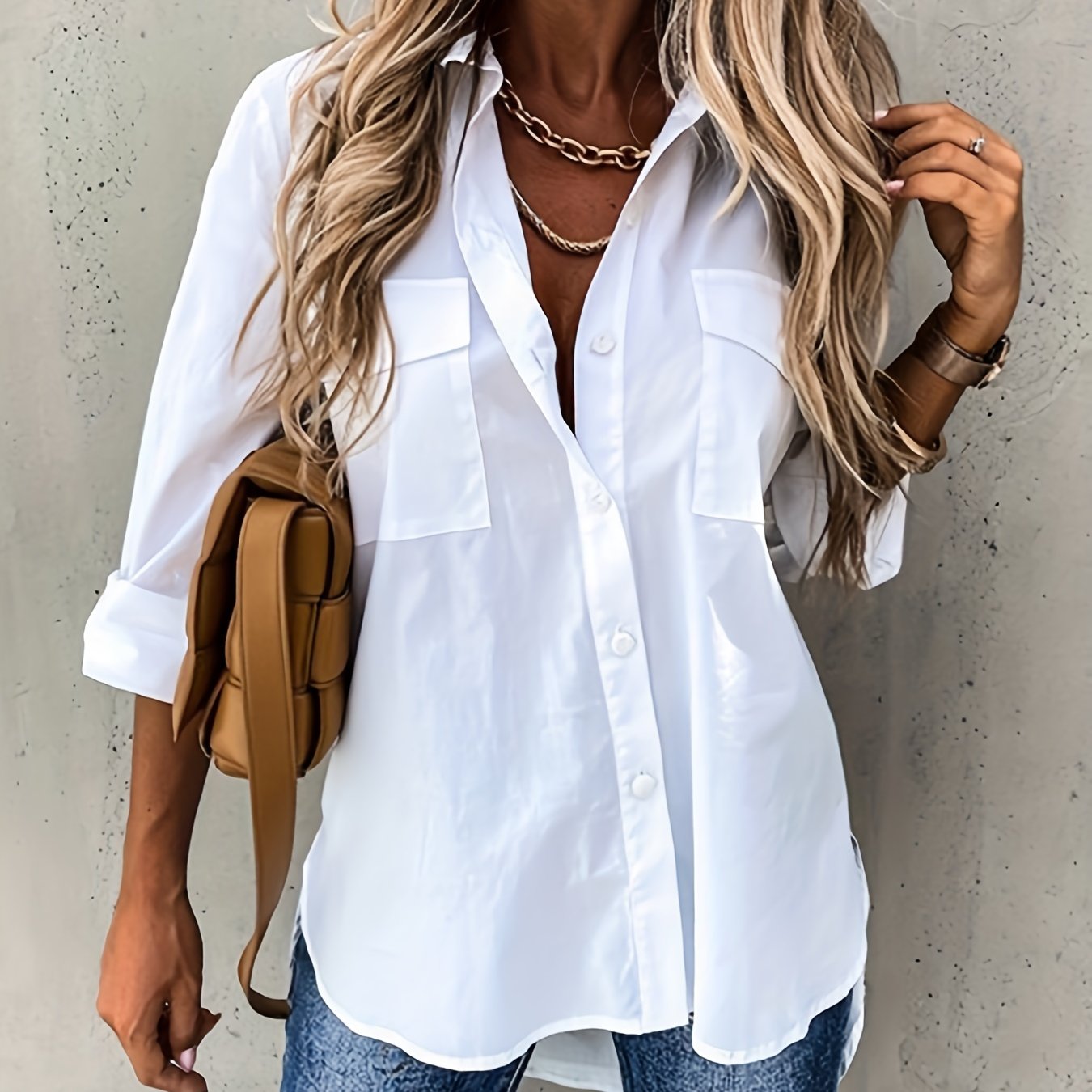 Effortless Utility Pocket Blouse for Women with Collar Long Sleeve Relaxed Curved Hem Style