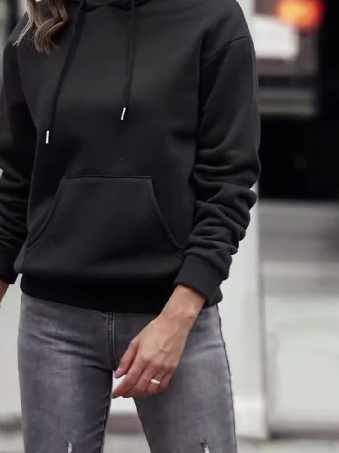 Comfortable Fleece Hoodie for Women with Drawstring Neck Long Sleeve Kangaroo Pocket Oversized Style