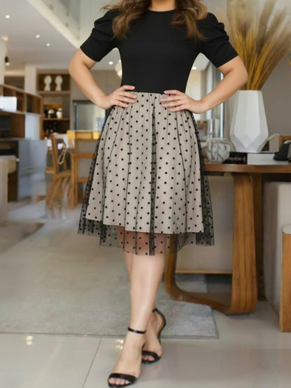 Women's Dress with Color Blocking Round Neck Puff Sleeves and Mesh Paneling Design Elegant and Slim Fit Fashionable and Comfortable Versatile Women's Clothing