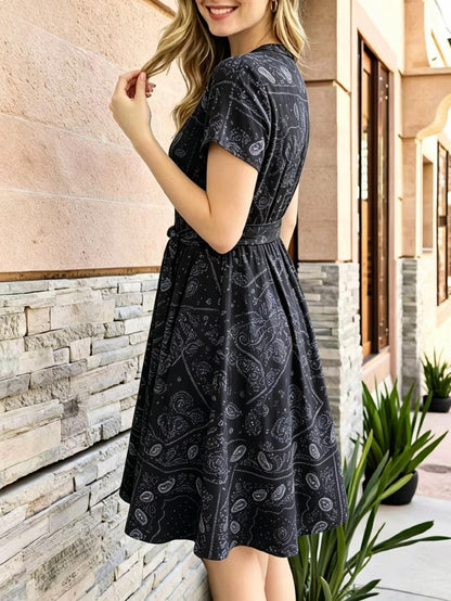Women's Vintage Blue Print Midi Dress, V-Neck Button Shirt Dress with Pockets & Belt, Casual Commute Vacation Wear for Ladies
