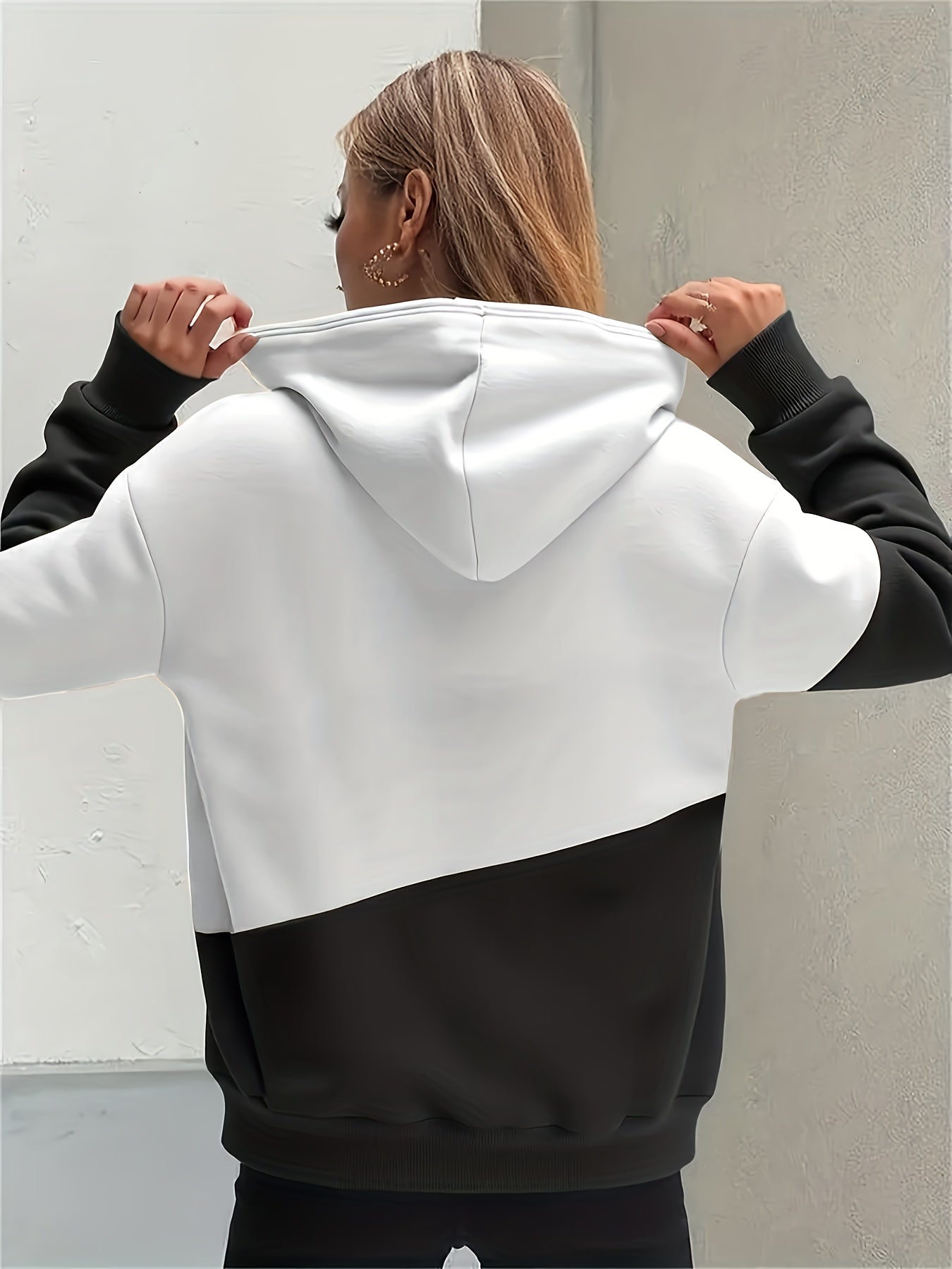 Comfortable Colorblock Graphic Hoodie for Women with Cowl Neck Long Sleeve Kangaroo Pocket Relaxed Style