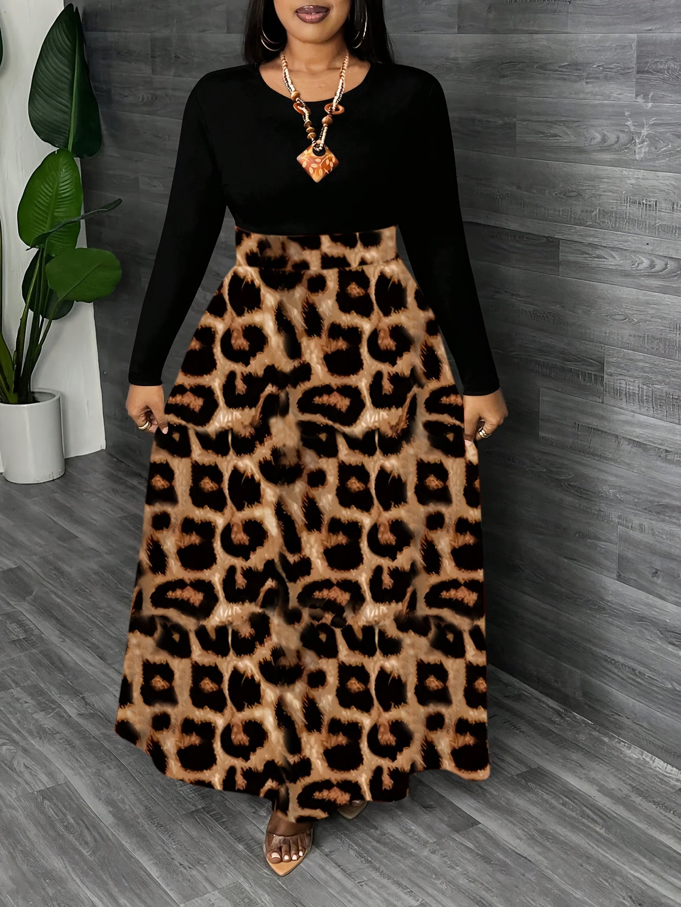 Plus Size, Fashionable Floral Embellished Round Neck Long Sleeve Color-Block Elegant Maxi Dress