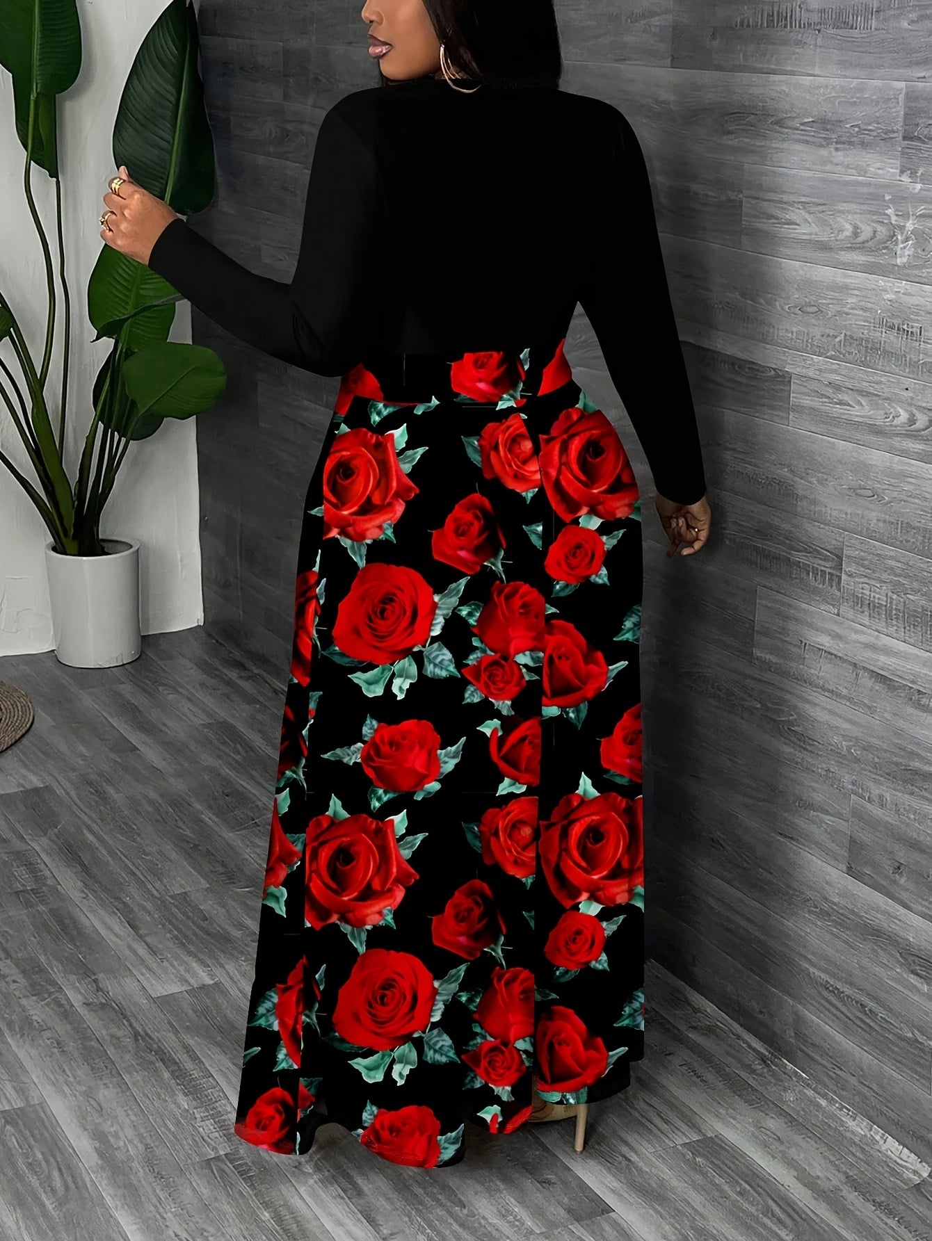 Plus Size, Fashionable Floral Embellished Round Neck Long Sleeve Color-Block Elegant Maxi Dress