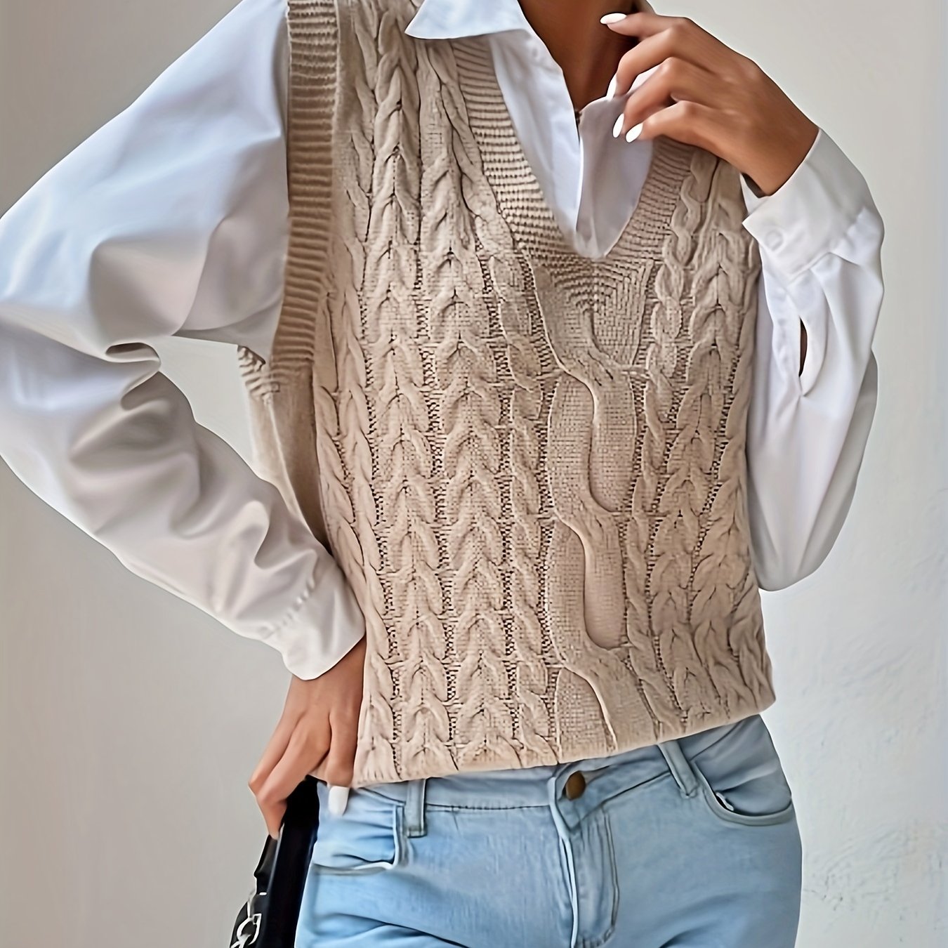 Comfortable Cable Knit Sweater Vest for Women with V Neck Sleeveless Relaxed Oversized Knit Style