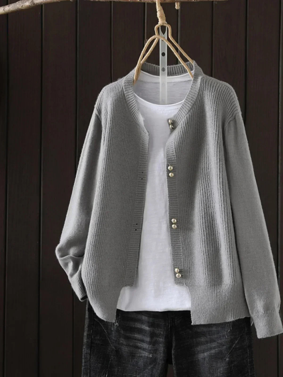 Comfortable Ribbed Cardigan for Women with Round Neck Long Sleeve Pearl Button Relaxed Oversized Knit Style