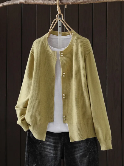 Comfortable Ribbed Cardigan for Women with Round Neck Long Sleeve Pearl Button Relaxed Oversized Knit Style