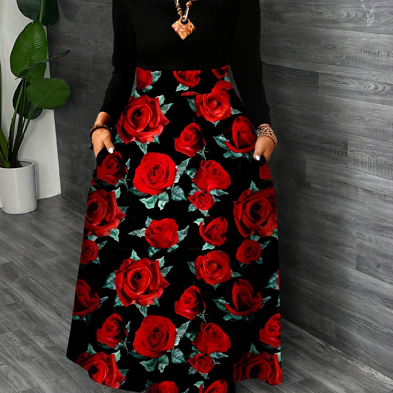 Plus Size, Fashionable Floral Embellished Round Neck Long Sleeve Color-Block Elegant Maxi Dress