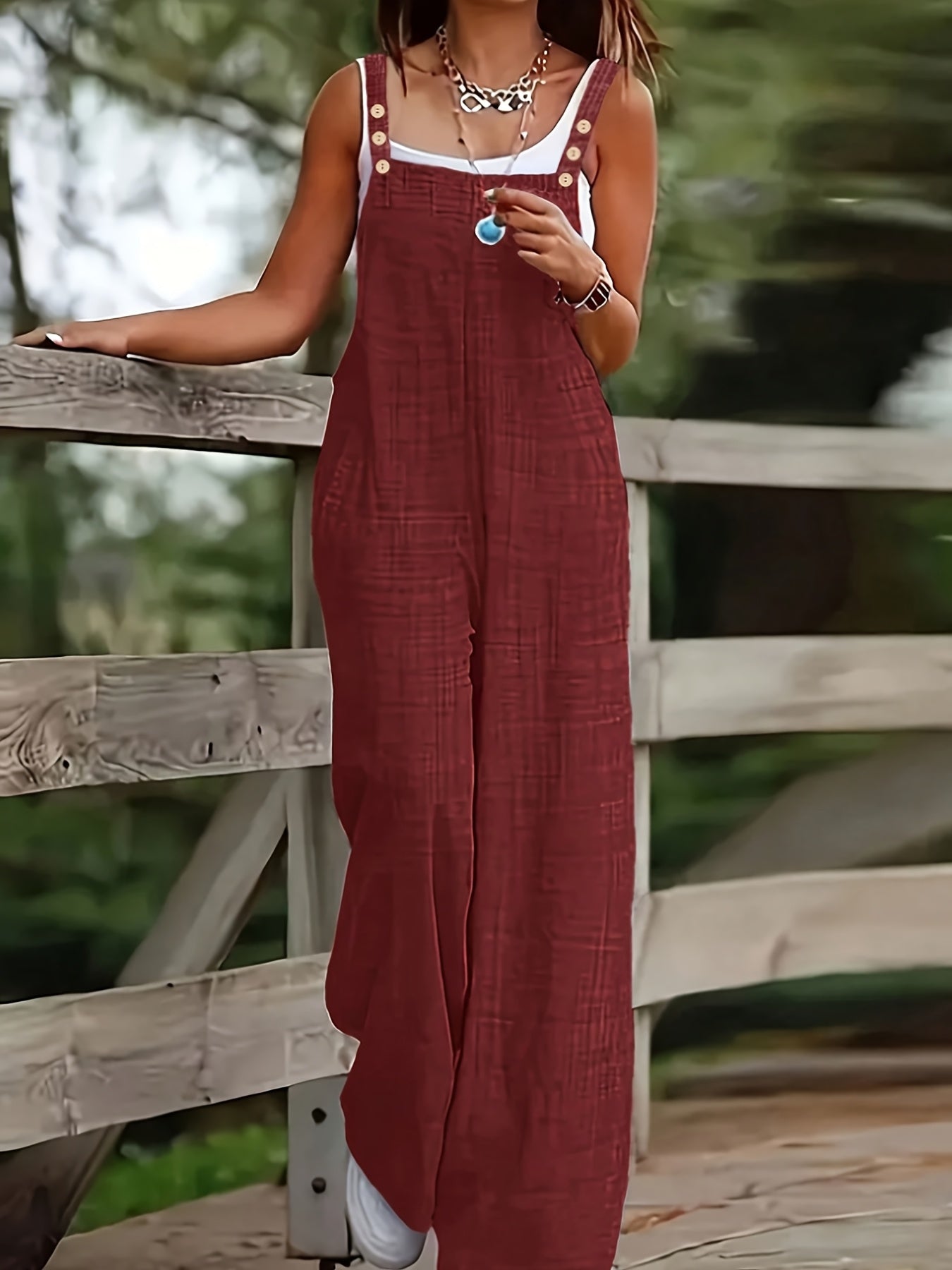 Women's Vacation Wide-Leg Jumpsuit - Sleeveless with Adjustable Buckle Straps, Pockets Included, Machine Washable, Solid Color