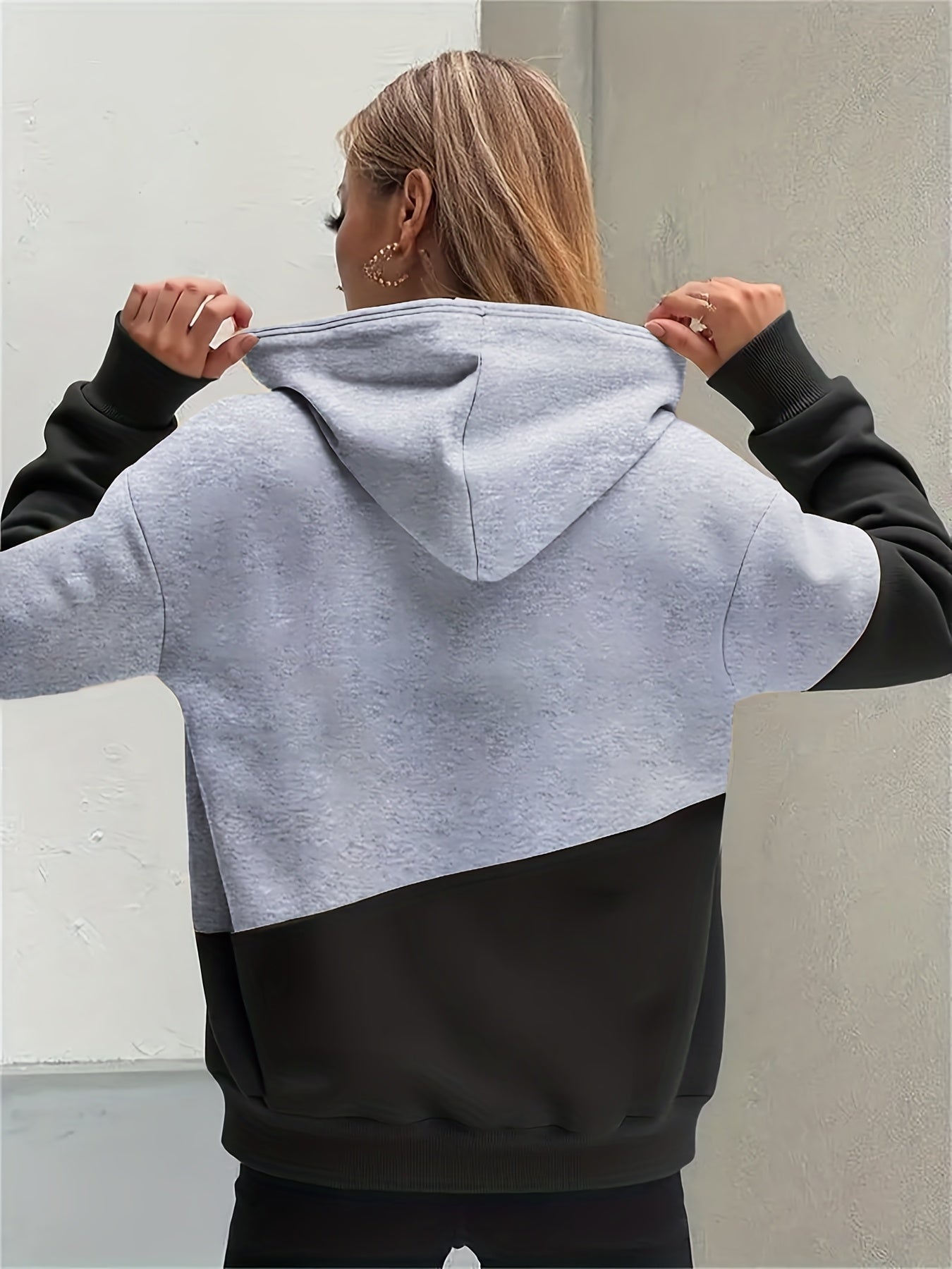Women's Fashion Color Block Heart Pattern Casual Hooded Sweatshirt