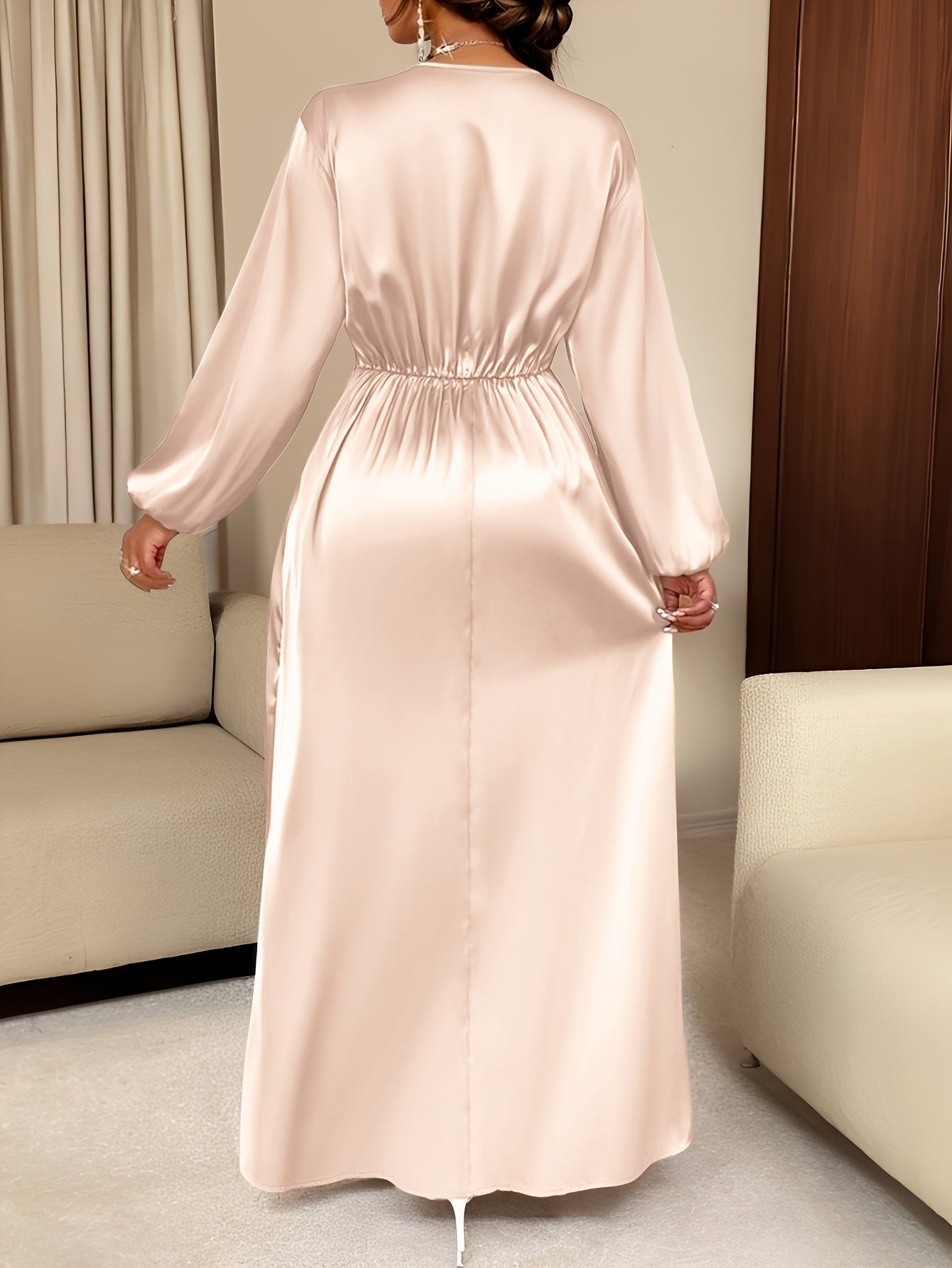 Women's Solid-color Simple Daily and Party Banquet Satin Bridesmaid Dress with Pleated Design