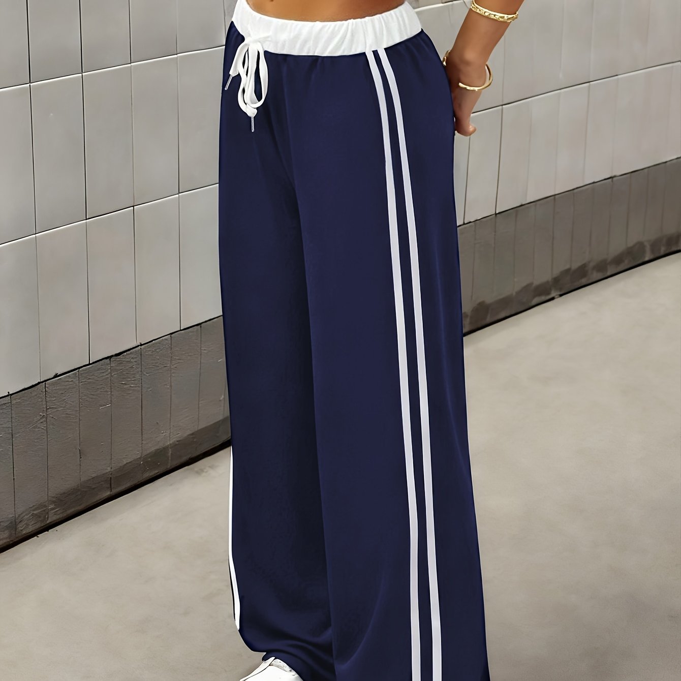 Effortless Wide Leg Track Pants for Women with Drawstring Waist Side Stripe Relaxed Sporty Style