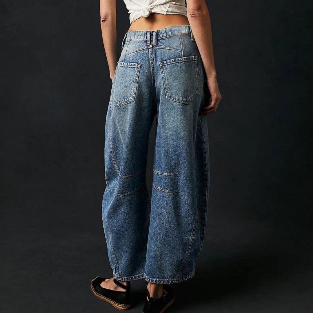 Effortless Relaxed Mom Jeans for Women in Cropped Barrel Leg Denim Style