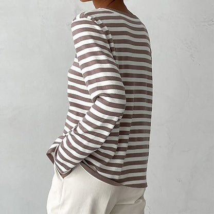 Comfortable Striped Sweater for Women with Crew Neck Long Sleeve Relaxed Oversized Knit Style