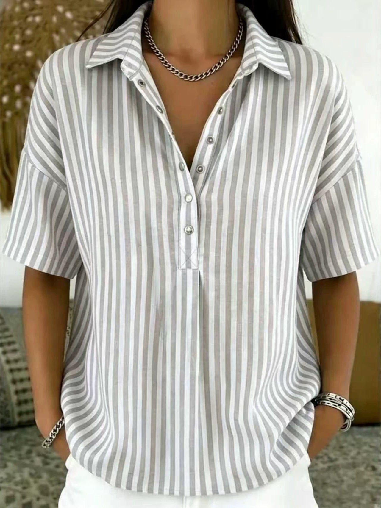 Effortless Striped Blouse for Women with Collar Short Sleeve Button Front Relaxed Casual Style